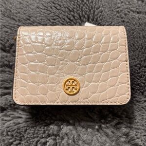 Croc-Embossed Beige Wallet with Gold Logo